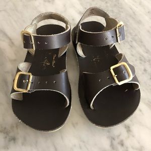 Salt Waters- Sun San Surfer